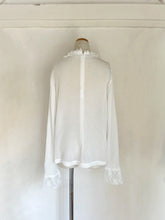 画像をギャラリービューアに読み込む, Crew Neck High Count Twist Yarn Sheer Waffle Shirring Lace Frill P/O