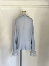 画像をギャラリービューアに読み込む, Crew Neck High Count Twist Yarn Sheer Waffle Shirring Lace Frill P/O