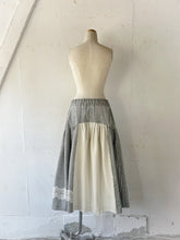 画像をギャラリービューアに読み込む, Gobelin Flower JQ Material Mix Patchwork Waist Elastic Balloon Silhouette Gather SK #1513332