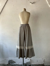 画像をギャラリービューアに読み込む, Elastic Waist Side Pocket Gathered Frill long Pants #1521409