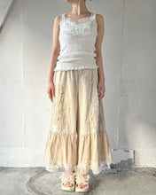 画像をギャラリービューアに読み込む, Embroidery Flocky Dots Tulle Corsage Motif Accent Mix Frill Tereco Rib Camisole No.1611040
