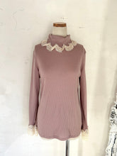 画像をギャラリービューアに読み込む, Tereco Rib Tulle Lace Off-Turtle Neck Long Sleeve P/O #1431072
