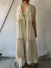画像をギャラリービューアに読み込む, Sheer Tulle Yolk Gather Tiered Front Button Gilet Dress #7523545

