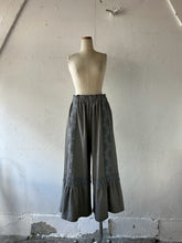 画像をギャラリービューアに読み込む, Elastic Waist Side Pocket  Gathered Frill long Pants #1521409
