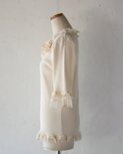 Load image into Gallery viewer, No.1611003　Tulle Mix Frill Half Sleeve Shell Neck P/O
