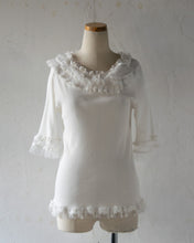 Load image into Gallery viewer, No.1611003　Tulle Mix Frill Half Sleeve Shell Neck P/O
