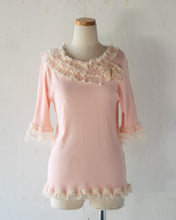 Load image into Gallery viewer, No.1611003　Tulle Mix Frill Half Sleeve Shell Neck P/O

