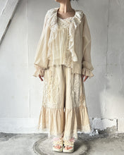 Load image into Gallery viewer, No.7523039　Motif Lace Mix Gather Flare Camisole
